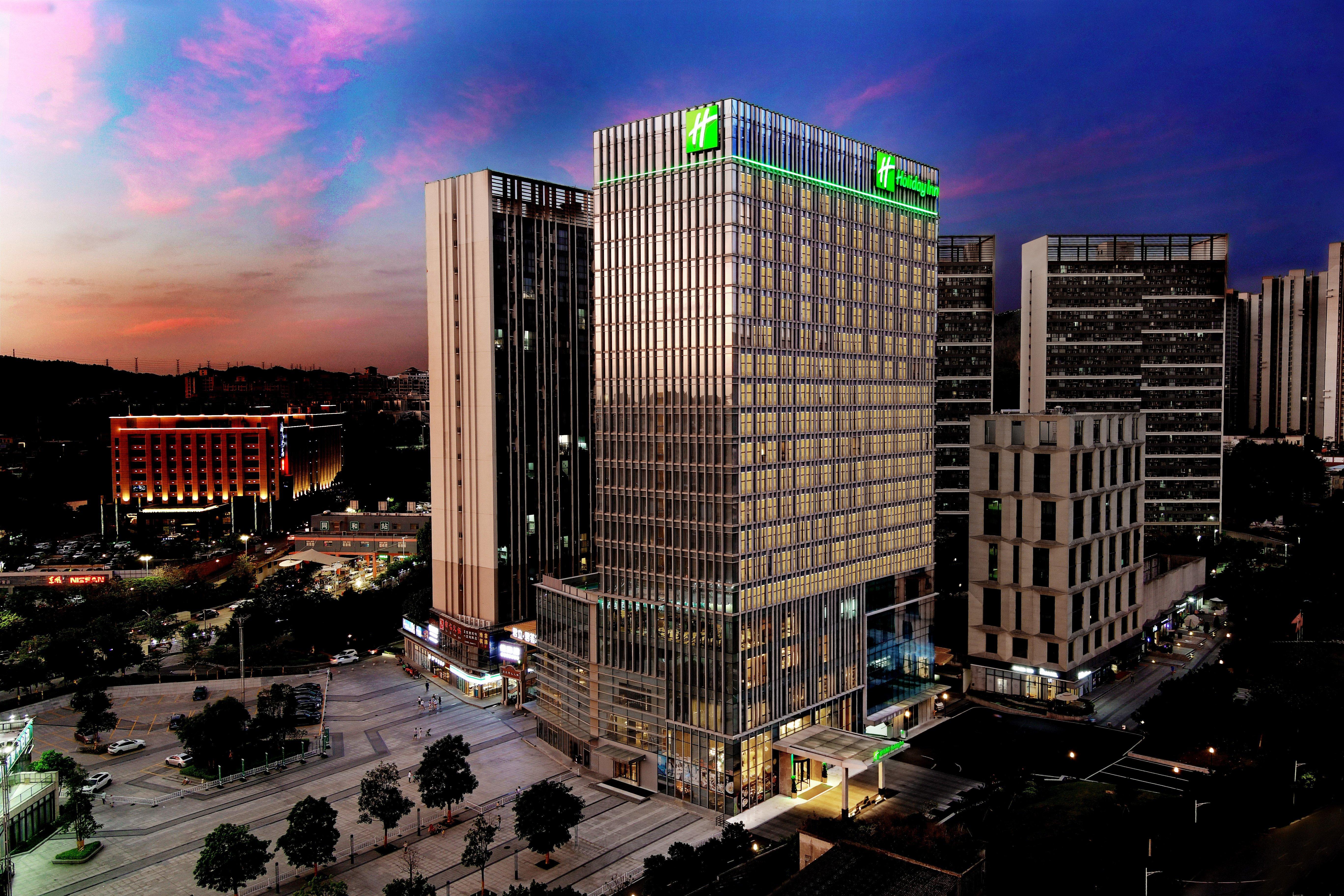 Holiday Inn Guangzhou South Lake Hotel - Ideal For Business & Leisure Extérieur photo