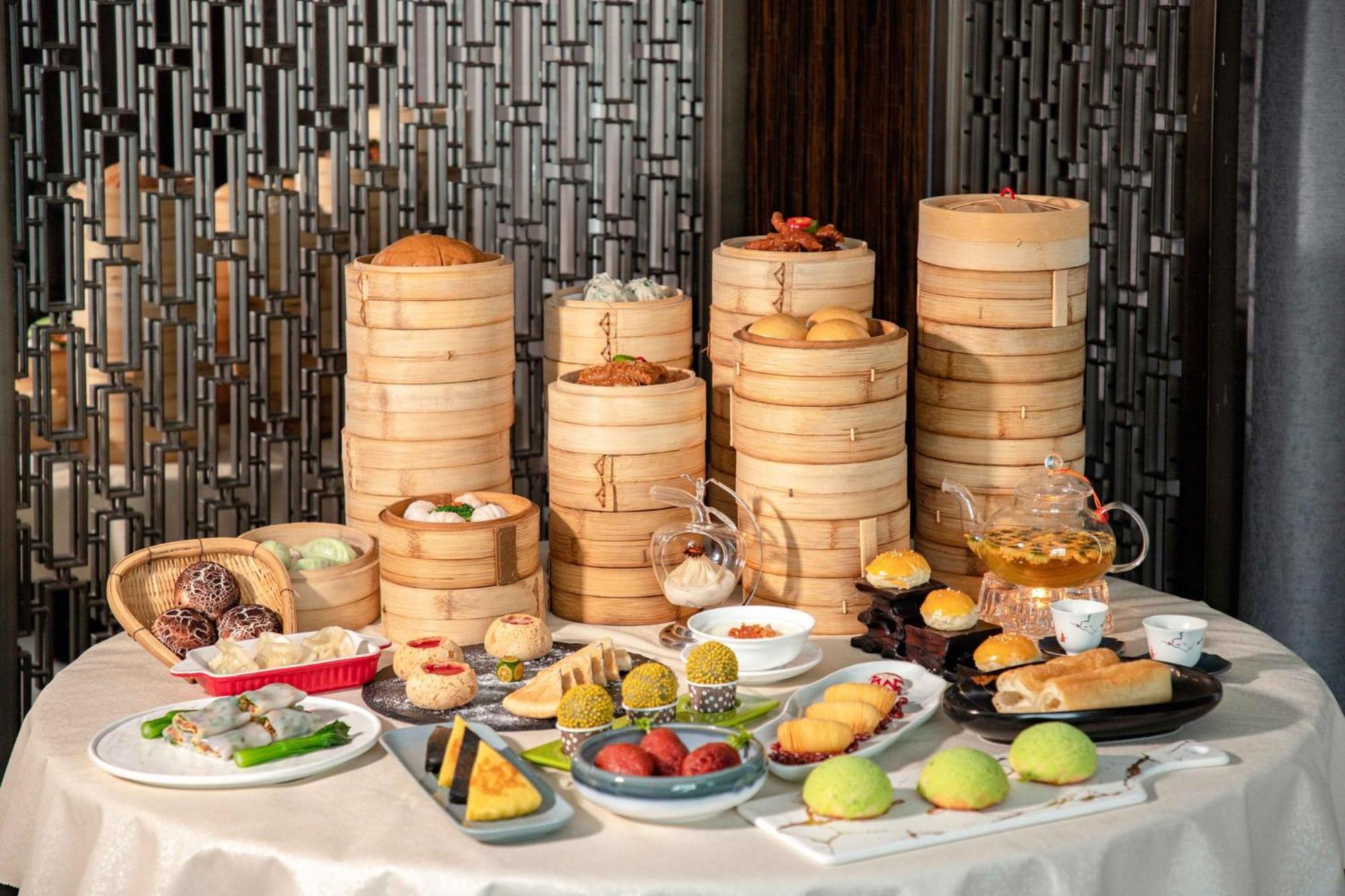 Holiday Inn Guangzhou South Lake Hotel - Ideal For Business & Leisure Extérieur photo
