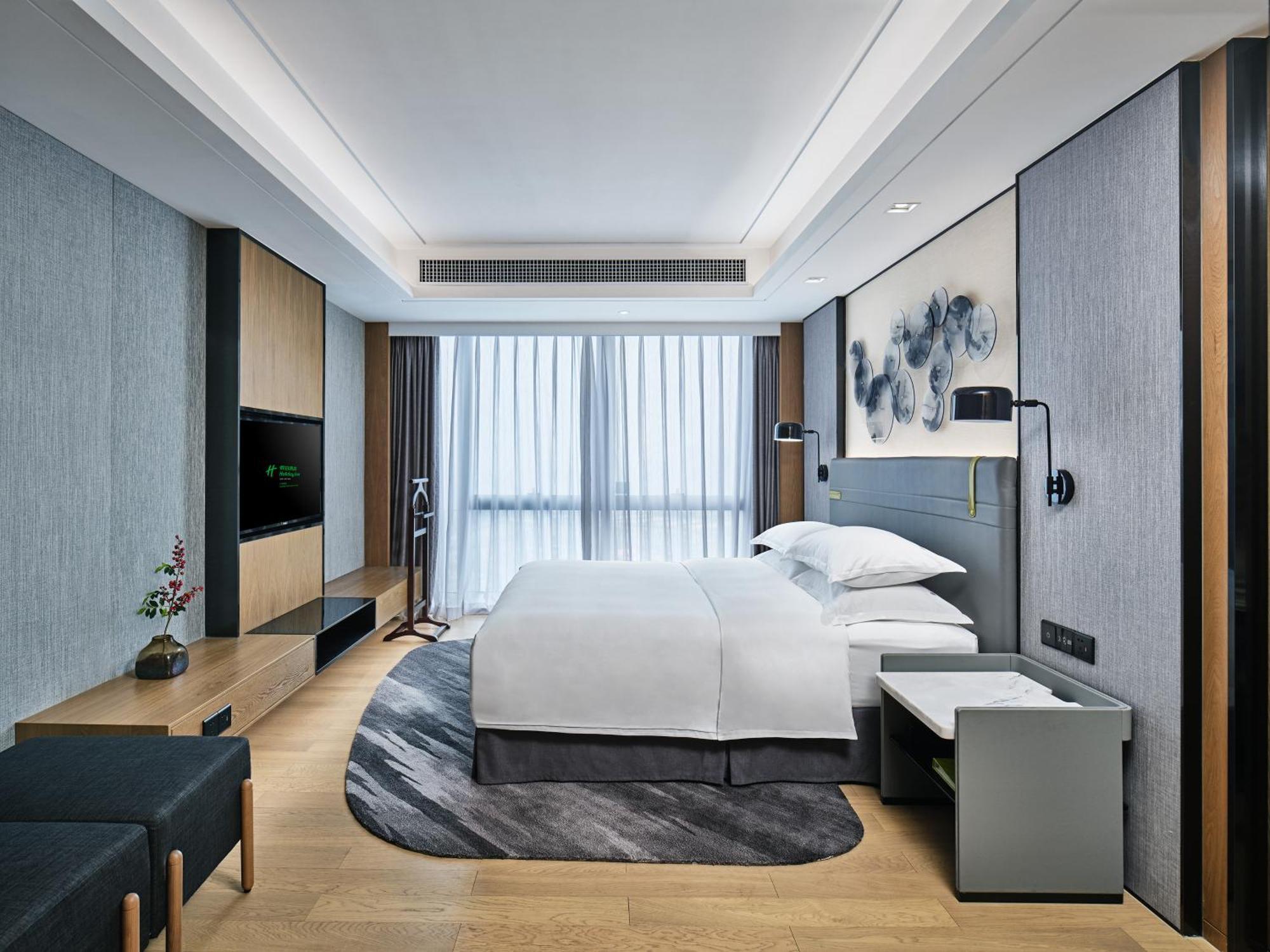 Holiday Inn Guangzhou South Lake Hotel - Ideal For Business & Leisure Extérieur photo