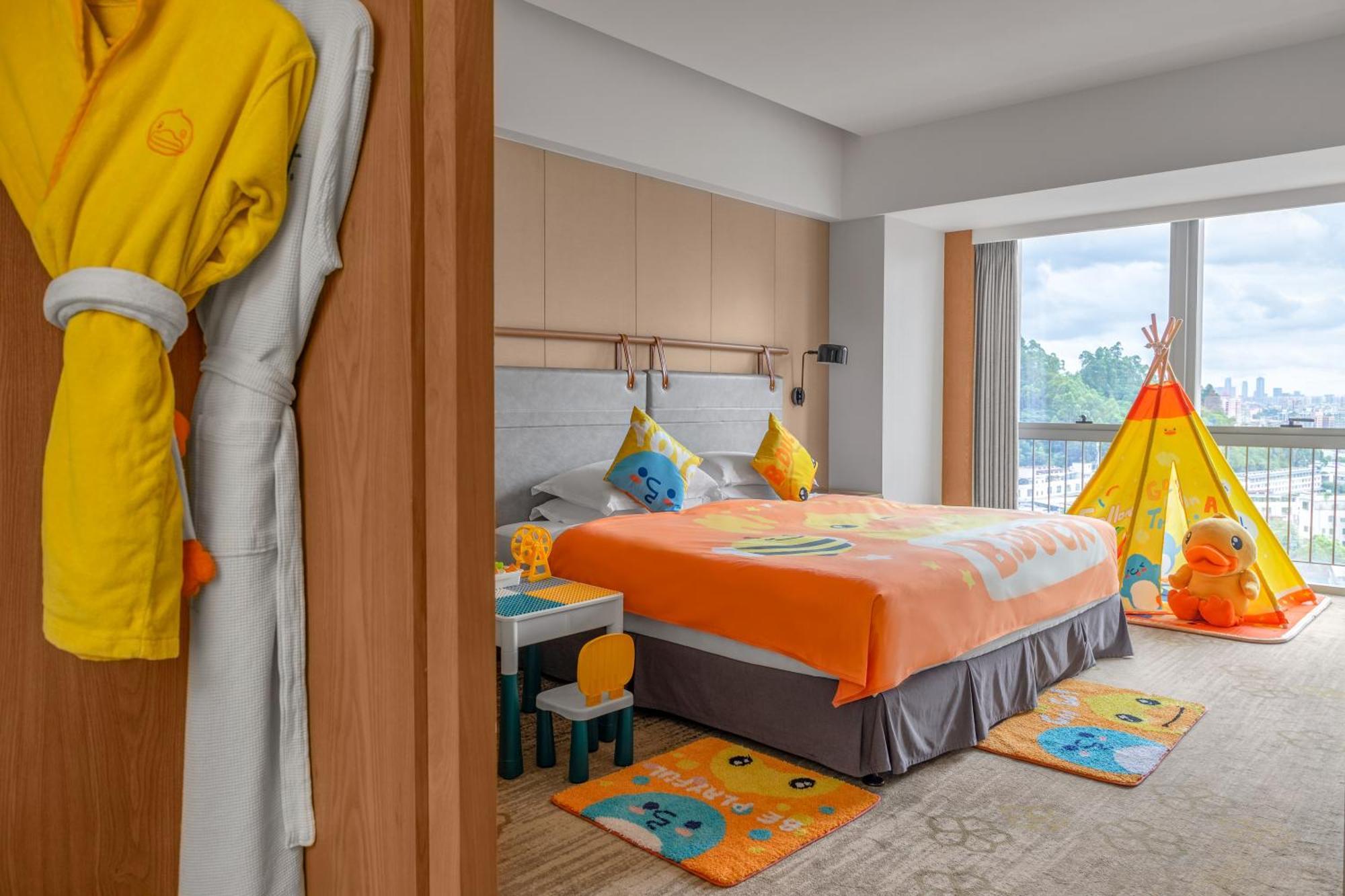 Holiday Inn Guangzhou South Lake Hotel - Ideal For Business & Leisure Extérieur photo